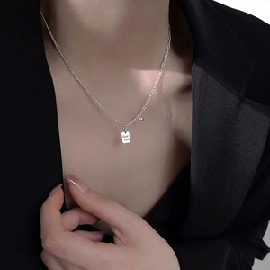 Collar con Colgante de Plata de Ley S925 con Diseño de Letra para la Buena Suerte, Uso Diario, Cadena de 405 cm de Largo - Product Image 2