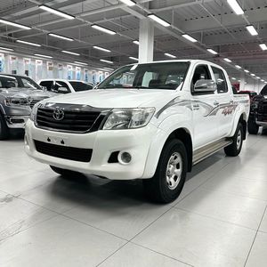 Camioneta Diésel Usada Barata <span class=keywords><strong>Toyota</strong></span> Hilux 2013 LHD 3.0T Turbo 4WD Manual MT, <span class=keywords><strong>Autos</strong></span> <span class=keywords><strong>Usados</strong></span> en Venta, Exportación desde China, Lista para Enviar Ahora - Product Image 2