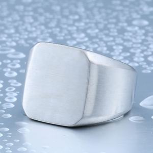 Anillo de Sello Cuadrado Punk de Acero Inoxidable 316 Yunnique, Unisex, Plateado/Negro/Dorado, Estilo Audaz, Elegante y Masculino para Uso Diario - Product Image 4