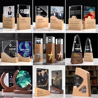 Trophée personnalisé en cristal avec base en bois pour la reconnaissance des employés d'entreprise et les récompenses pour les réalisations