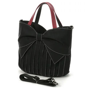 Sac fourre-tout portable en nylon, sac à main de haute qualité et tendance avec poche et bandoulière réglable - Product Image 6