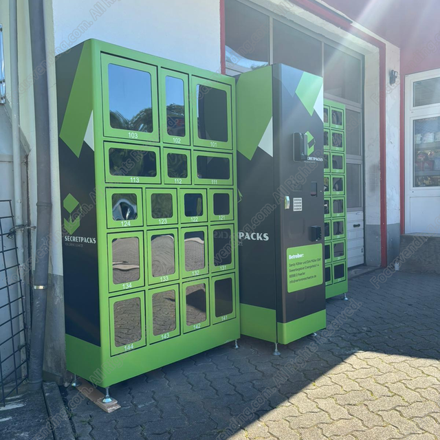 Large Touch Screen Locker Vending Machine With Cash and Cashless Combine Vending Machine