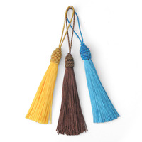 Nouveau design de mode beaucoup de couleurs 5-8cm glands en soie de mode pour bijoux bricolage gland décoration 100% Polyester ou rayonne Fringe Tasse