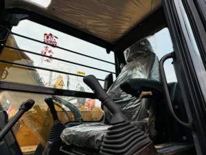 รถขุดไฮดรอลิก SANY SY75C-PRO ขนาด 7.5 ตัน มือสอง พร้อมเครื่องยนต์แท้ แกนกลางมอเตอร์ เกียร์บ็อกซ์ ปั๊ม เกียร์ ลูกปืน - Product Image 5