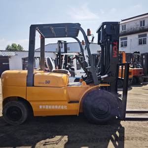 מלגזה משומשת מקורית של TCM מיפן, <span class=keywords><strong>2</strong></span> גלגלים, 5 טון, במצב טוב, מכונת הרמה איכותית. - Product Image 4