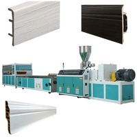 Machine automatique de fabrication de plinthes en PVC pour plinthes murales