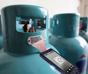 Cheapest Factory Good Quality 5.5 Inch <strong>PDA</strong> Handheld Terminal <strong>PDA</strong> Data Collector <strong>PDA</strong> <strong>Android</strong> <strong>QR</strong> <strong>Code</strong> 2D Barcode Scanner With NFC - Product Image 5