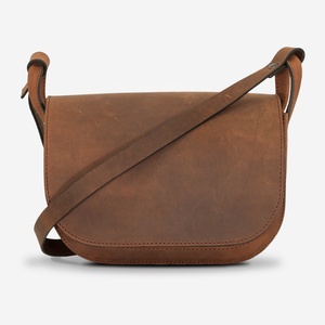 Bolso de hombro de cuero con forma cuadrada para mujer con líneas limpias y bolsillo con cremallera frontal para amantes de la moda minimalista - Product Image 1