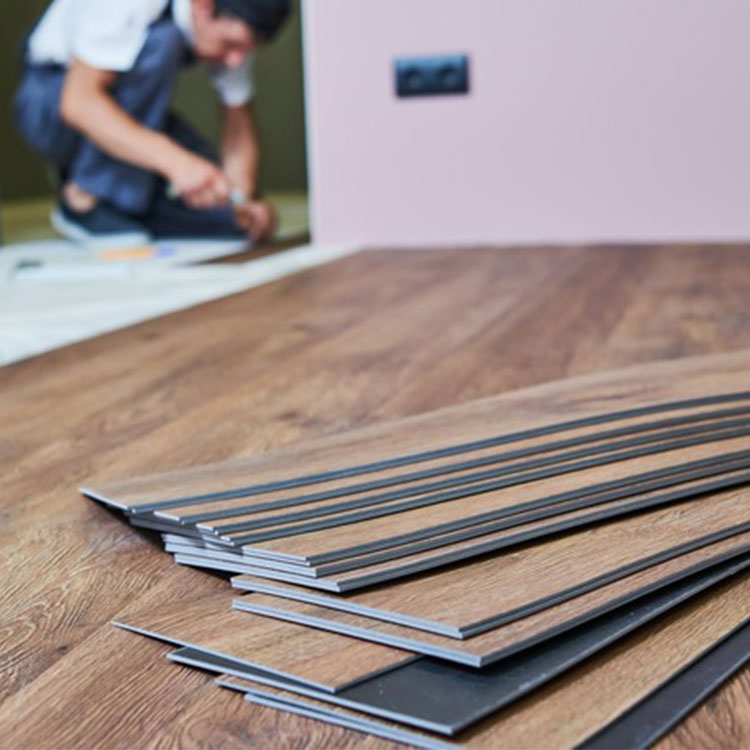 Carreaux de sol en vinyle laminé à dos sec résistant à l'usure pas cher plancher en vinyle de luxe plancher en vinyle en plastique lvp pvc collé plancher en vinyle