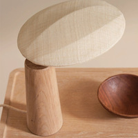 Lampe de table simple en bois massif, lampe de chevet de chambre à coucher, lampe de table japonaise en bois, lampe de table décorative en tissu pour maison d'hôtes