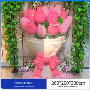 Sculpture de tulipes artificielles en fibre de verre pour la décoration extérieure, paysages, rues commerciales, zones scéniques, Saint-Valentin - Product Image 4