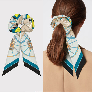 <span class=keywords><strong>Euto</strong></span> Style Bedruckte Haargummis Maßgefertigte Designer Luxus Imitat-Seide Haarbänder Haarband für Frauen - Product Image 1