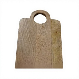Planche à découper en bois rectangulaire avec poignée, finition bois naturel - Product Image 1