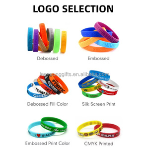 Las pulseras de silicona de goma deportivas personalizadas hacen sus propias pulseras de goma con mensaje o logotipo muñequeras personalizadas - Product Image 4