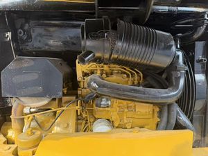 รถขุดขนาดเล็ก Caterpillar Cat303 รุ่นดั้งเดิม 3 ตัน รถขุดไฮดรอลิกขนาดกะทัดรัด เครื่องยนต์ประสิทธิภาพสูง ปั๊มเกียร์บ็อกซ์สำหรับงานก่อสร้าง - Product Image 5