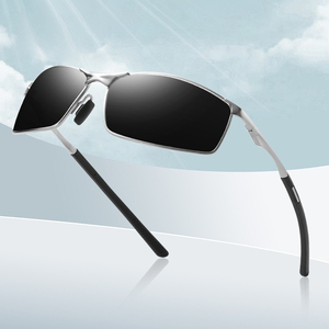 Gafas de Sol Unisex de Moda con Montura Rectangular de Aleación y Bisagras de Resorte, Lentes Fotocromáticas TAC Polarizadas con Protección UV400 y Visión Nocturna para Conducir (Hombres) - Product Image 3