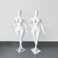 Maniquíes de Fibra de Vidrio de Guangzhou, Maniquíes de Talla Grande para Ropa, Maniquíes Femeninos Curvilíneos de Cuerpo Completo en Dorado Mate
