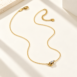 Collar con Nudo de Dos Tonos, Acero Inoxidable, Chapado en Oro de 14K al Vacío, Cadena Ajustable de 42 + 5.5 cm, 4.8 g - Product Image 1