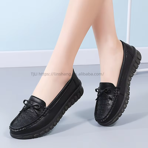 Women's Spring New Large Size Comfortable Lazy <b>Shoes</b> Slip-on <b>Soft</b>-Soled <b>Shoes</b> That Don'T Tire Your Feet for Mothers - Product Image 4