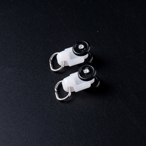 IKSUN, venta al por mayor, accesorios para rieles de cortina, deslizadores de corredor de cortina de poliéster para rieles de cortina - Product Image 1