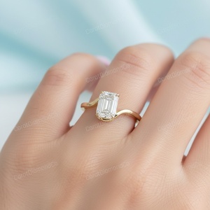 Anello Personalizzabile in Argento S925 con <span class=keywords><strong>Moissanite</strong></span> Taglio Smeraldo 3ct Colore D, Fedi Nuziali - Product Image 1