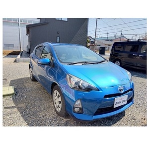 2023 Vehículo japonés bastante de segunda mano con dirección derecha RHD Coche usado de Japón Asientos de cuero de 500USD - Product Image 1