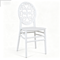 Chaises de mariage Chiavari en résine acrylique blanche de haute qualité en gros pour les fournitures de fête et les événements commerciaux