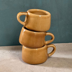 Tasses en céramique de grès de qualité supérieure, faites à la main, cuite à haute température, couleur jaune moutarde, avec poignée, capacité 80 ml, compatibles four et micro-ondes, finition lisse - Product Image 3