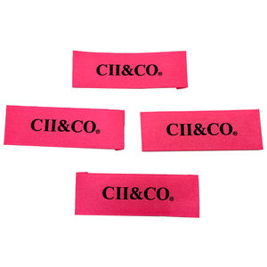 Etiquetas de ropa de <span class=keywords><strong>tela</strong></span> satinada plegable de extremo barato de alta calidad Etiqueta de cuello de marca personalizada para camisa de vestir - Product Image 6