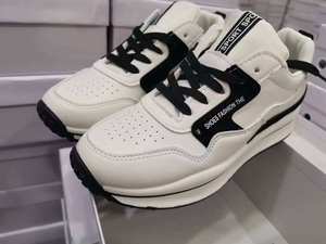 รองเท้าลำลองแฟชั่นสำหรับผู้หญิงรุ่นใหม่ สปริง/ซัมเมอร์ 2026 ระบายอากาศได้ดี แบบสวมพื้นเรียบ มีเชือกผูก เหมาะสำหรับใส่เดินป่าและตั้งแคมป์ - Product Image 5