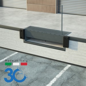 Mini-rampa manuelle MR-ACC.MAN.BOX, capacité 6000 kg, acier et aluminium peints, adaptable aux espaces de chargement restreints - Product Image 2
