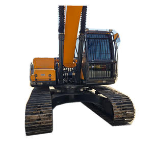 Excavatrice sur chenilles Hyundai 220LC-9S d'occasion, haute performance, poids opérationnel de 21,2 tonnes, capacité de la benne de 1,0 à 1,05 m³ - Product Image 1
