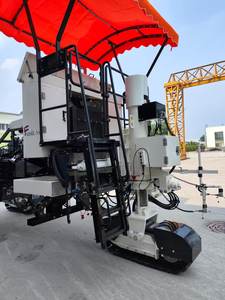 Machine à bordures automatique RWHM41 |   Cummins Power |   Vibration hydraulique |   Moule à démontage rapide - Product Image 5