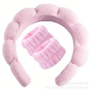 Ensemble de bandeaux en peluche motif nuage floral pour femme, en flanelle et éponge, imperméable, pour le lavage du visage, le spa et le maquillage, avec pinces à cheveux - Product Image 5