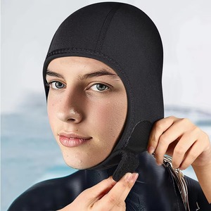 Berretto da sub in Neoprene da 2.5mm con cinturini per il mento per lo Snorkeling e il surf con Logo personalizzato - Product Image 4