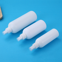 Emballage cosmétique personnalisé en HDPE de 8 oz, soins de la peau, soins du visage, soins du corps, flacon pulvérisateur en plastique pour tonique