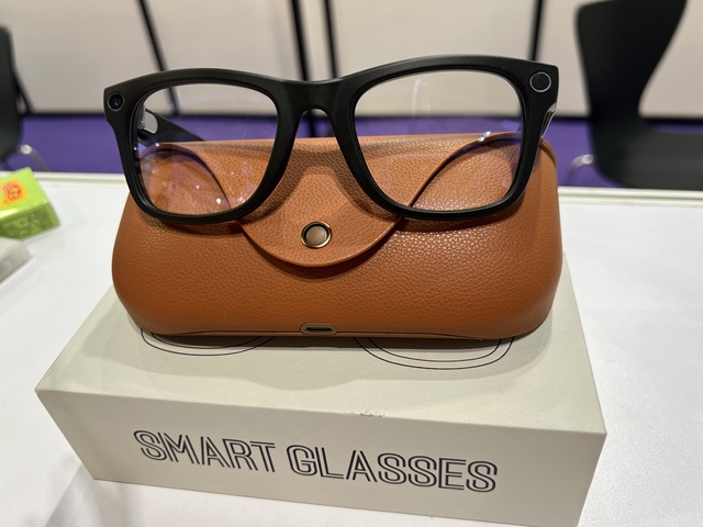 MT5 Ultra Smart AI Glasses 8MP Photo Video Recording AI Face-to-Face Camera Translation Dual WiFi Transfer Eyewear