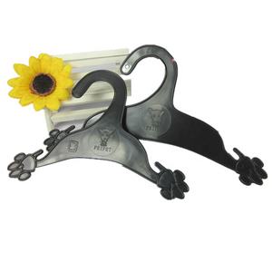 Пластиковые вешалки для одежды для собак, 2 размера - Product Image 1