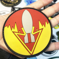 Étiquette en caoutchouc PVC Étiquette en silicone Patch en caoutchouc gaufré souple personnalisé patchs en chenille pour vêtements Chapeaux Vêtements