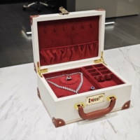 Boîte à bijoux de luxe avec serrure à combinaison pour la confidentialité personnelle, organiseur de rangement pour bagues et colliers