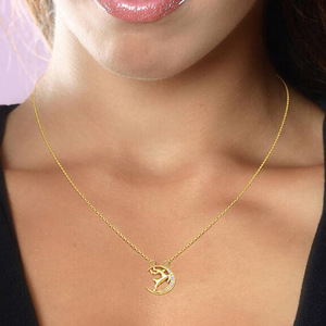 Collana con Ciondolo Luna e Cervo Natalizio per Donne, Gioiello Scintillante con Charm Incastonato, Accessorio di Moda per Uso Quotidiano, Regalo - Product Image 4