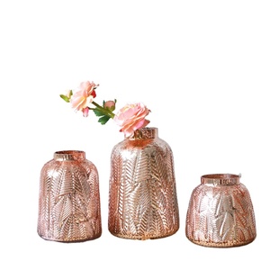 Vases à fleurs pour la décoration intérieure motif gravé verre à <span class=keywords><strong>baril</strong></span> rond haute qualité rose Art <span class=keywords><strong>déco</strong></span> intérieur anniversaire verre ondulé - Product Image 3