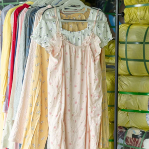 Pyjamas d'occasion pour femmes et hommes, vêtements de nuit d'été, haute qualité, vente en gros, lots mixtes, vêtements pour adultes - Product Image 1