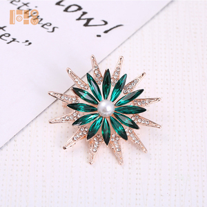 Pha Lê Màu Xanh Lá Cây Bốn Lá Cỏ Ba Lá Trâm Với Thạch Phụ Nữ Của Hợp Kim Ve Áo Pins Cho Quà Tặng Bên Đám Cưới - Product Image 5