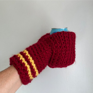 F-2208 bleu royal avec des rayures rouges gants de bière personnalisés adulte drôle pour papa tricoté <span class=keywords><strong>mitaine</strong></span> de bière porte-bière chaud mitaines en tricot - Product Image 3