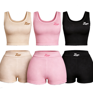 Set Loungewear Donna Estivo 2026 con Logo Personalizzato, <span class=keywords><strong>Top</strong></span> Corto e Pantaloncini a Costine Traspiranti, 2 Pezzi - Product Image 1
