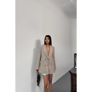 Blazer beige pour femme, design élégant, avec boutons et rabat - Product Image 5