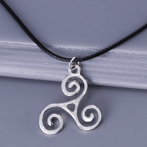 Collar de Bisutería de Moda, Aleación de Zinc, Estilo Vintage, con Colgante <span class=keywords><strong>Triskele</strong></span> Triskelion de Teen Wolf, con Cadena de Cuerda, Unisex, Diseño Allison Argent - Product Image 4