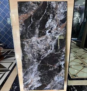 Lastra in Porcellana Nera Lucida con Venature Dorate 600x1200 per Pavimenti Interni di Bagni e Soggiorni - Product Image 2