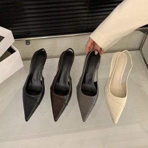Nouvelles sandales pour femmes 2026 à talon fin, bout pointu et fermé, blanches, style coréen minimaliste, à découpes latérales, chaussures à talons hauts tendance - Product Image 4